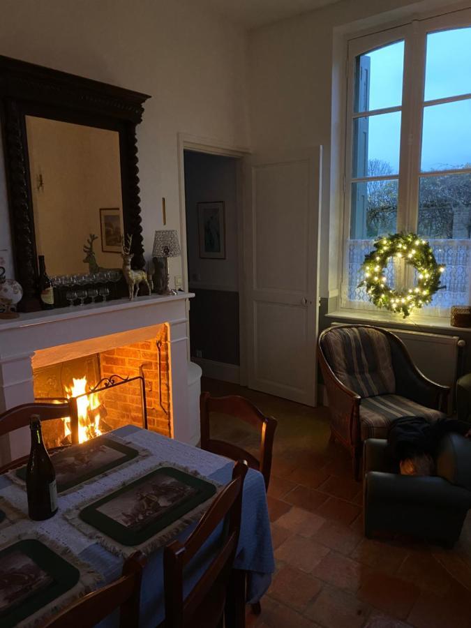 La Maison Du Cavalier, Chateau De Lavenue Pierrefitte-en-Auge Esterno foto