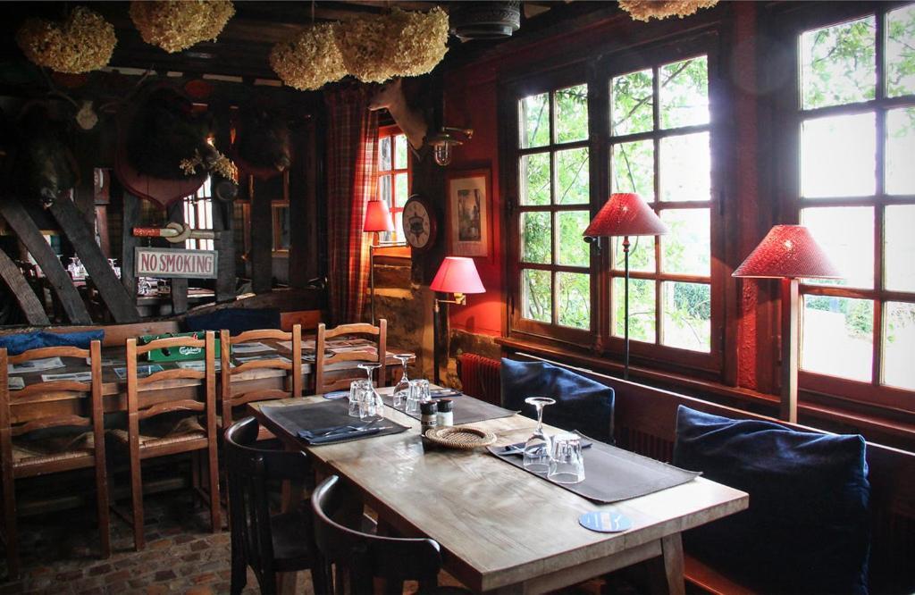 La Maison Du Cavalier, Chateau De Lavenue Pierrefitte-en-Auge Esterno foto
