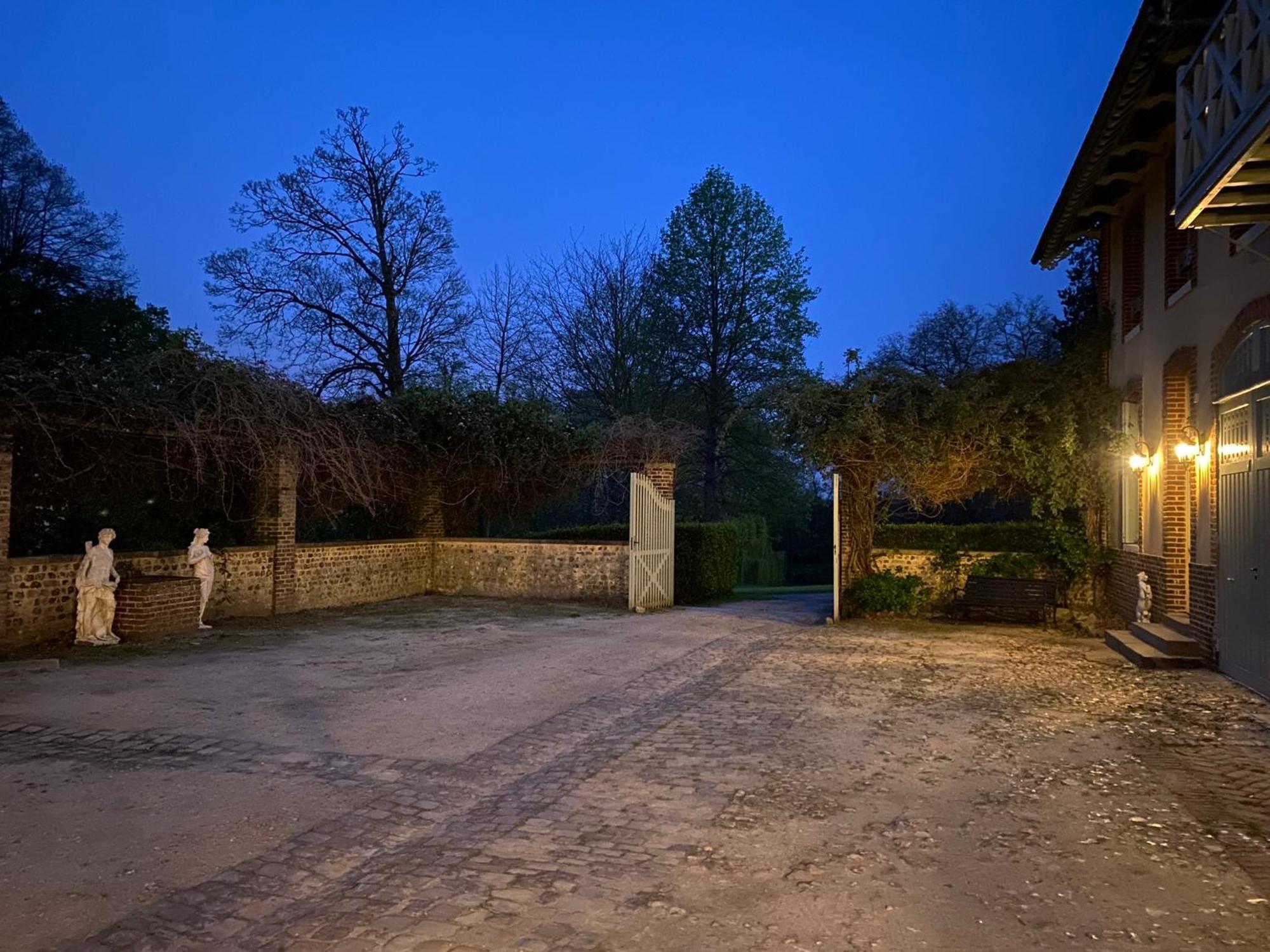 La Maison Du Cavalier, Chateau De Lavenue Pierrefitte-en-Auge Esterno foto